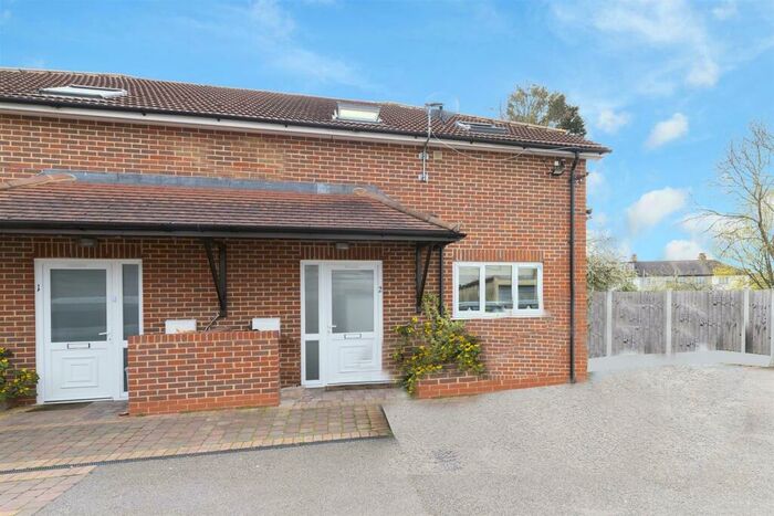 3 Bedroom Semi-Detached House To Rent In Nolands Close, Romford, RM5