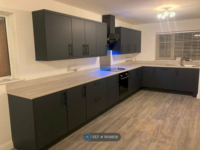 2 Bedroom Bungalow To Rent In Golden Drive, Milton Keynes, MK6