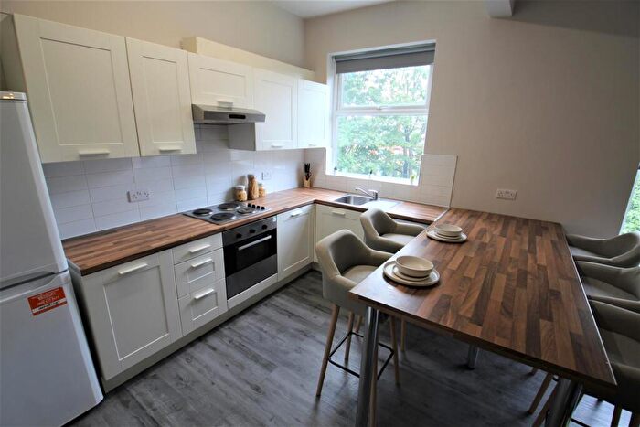 5 Bedroom Apartment To Rent In Belle Vue Road, Hyde Park, Leeds, LS3