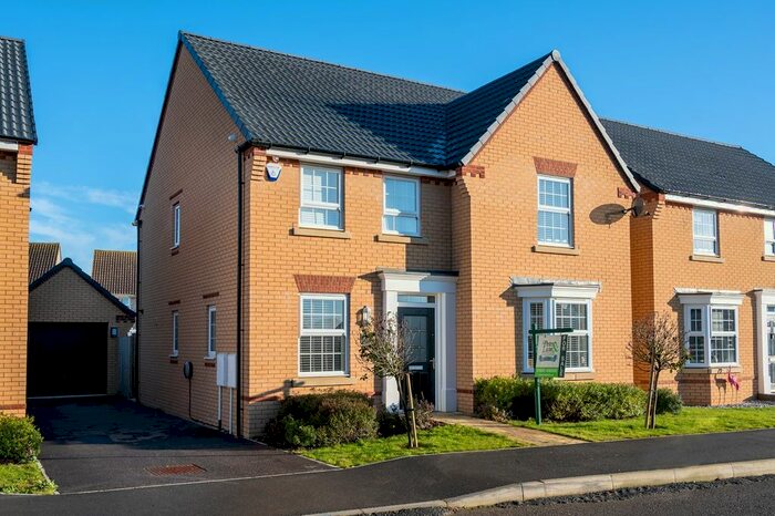 4 Bedroom Detached House For Sale In Saxon Way, Warboys, Huntingdon PE28