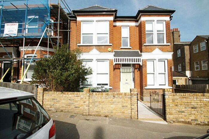 Studio To Rent In St. Julians Farm Road, London, SE27