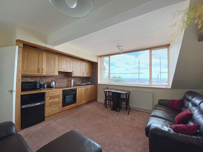 1 Bedroom Flat To Rent In Ingham Road, London, NW6