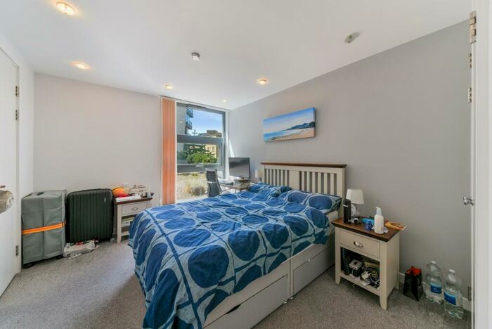 2 Bedroom Apartment To Rent In Manilla Street, Canary Wharf, London, E14