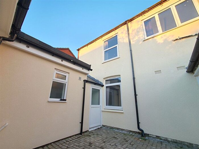 2 Bedroom Flat To Rent In Belvoir Road, Coalville, LE67