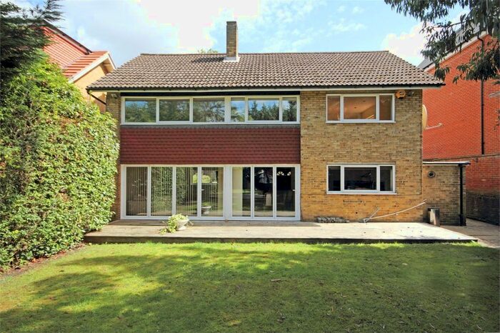 4 Bedroom Detached House To Rent In West Road, London, W5