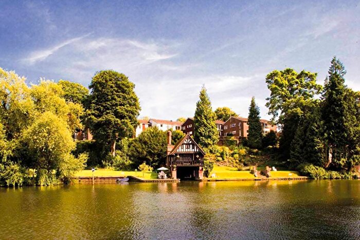 2 Bedroom Apartment To Rent In Cariad Court, Goring On Thames, RG8