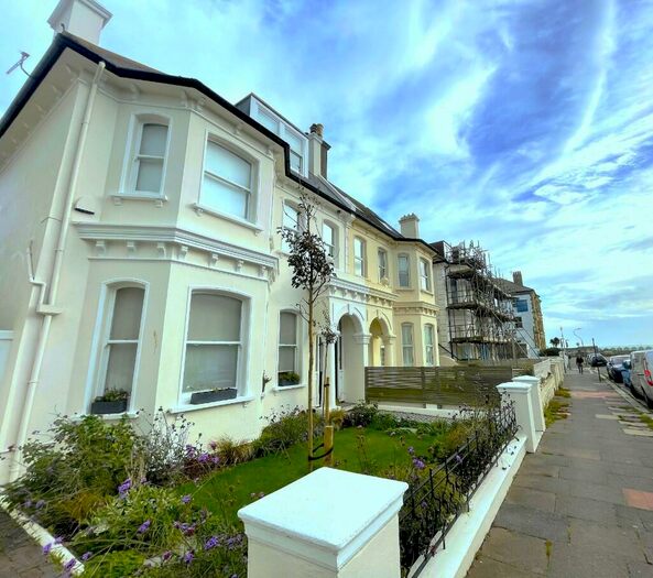 2 Bedroom Flat To Rent In Westbourne Villas, Hove, East Sussex, BN3