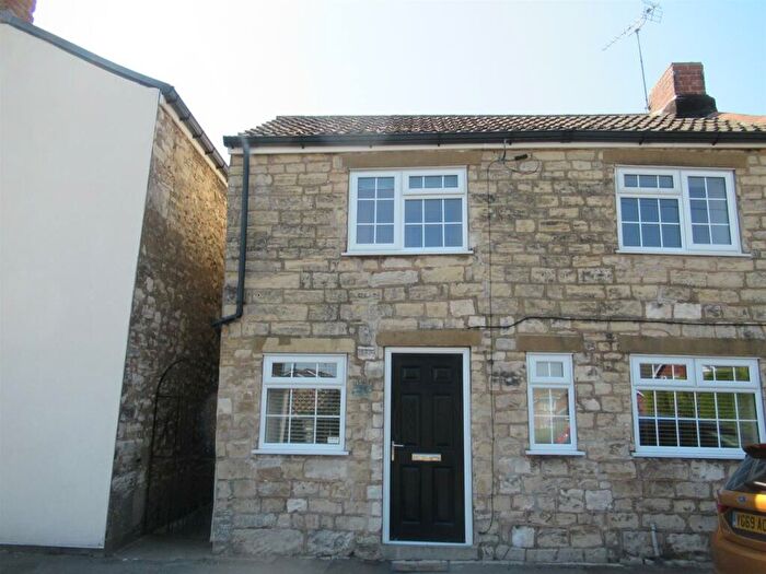 3 Bedroom Cottage To Rent In Garden Lane, Sherburn In Elmet, Leeds, LS25