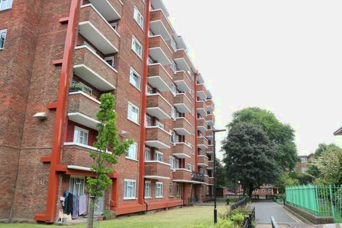 4 Bedroom Flat To Rent In Jubilee Street, London, E1