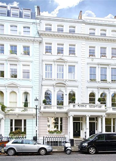 5 Bedroom Flat To Rent In Cornwall Gardens, South Kensington, London, SW7