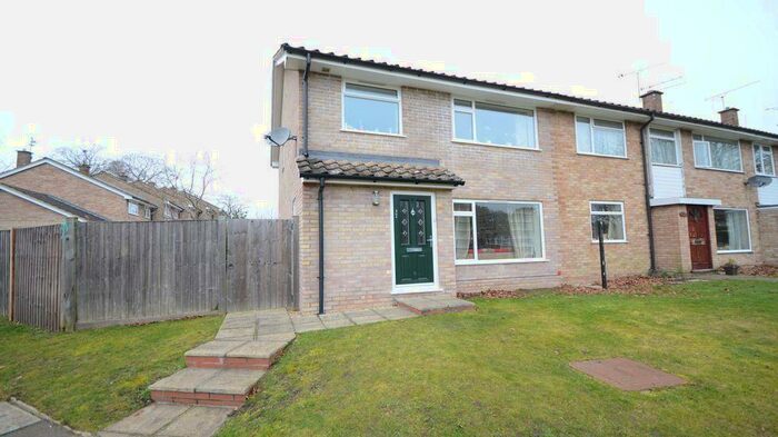 3 Bedroom End Of Terrace House To Rent In Portland Drive Fleet, GU52