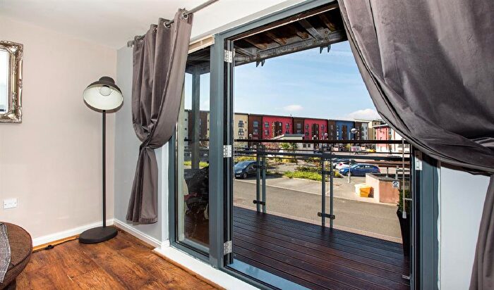 2 Bedroom Apartment To Rent In St Margarets Court, Maritime Quarter, Swansea, SA1