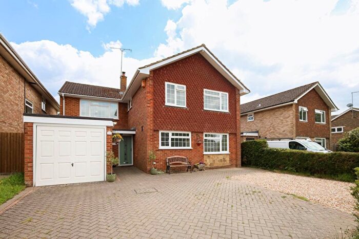 4 Bedroom Detached House For Sale In St Leonard`S Road, Horsham, RH13