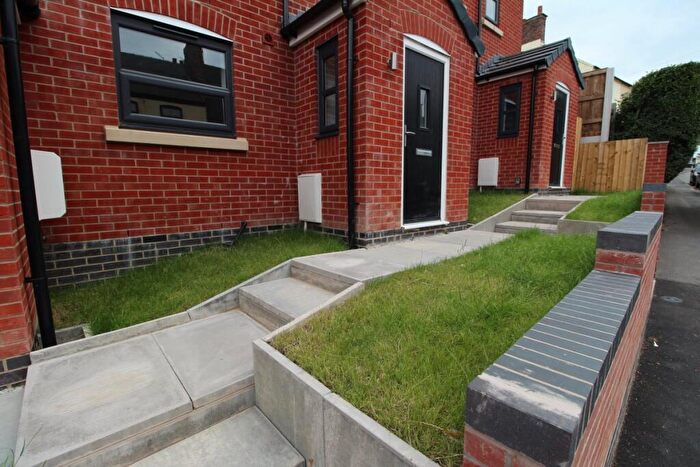 3 Bedroom Terraced House To Rent In High Street, Halmer End, ST7