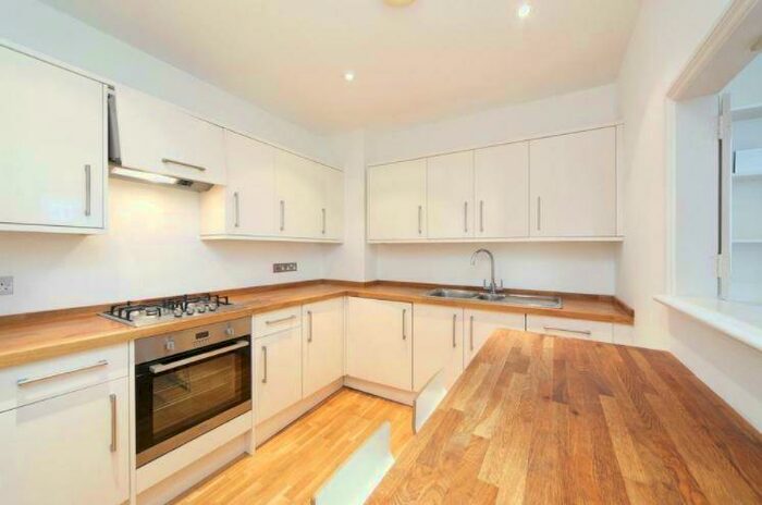2 Bedroom Apartment To Rent In St. Johns Wood Road, St. Johns Wood, London, NW8