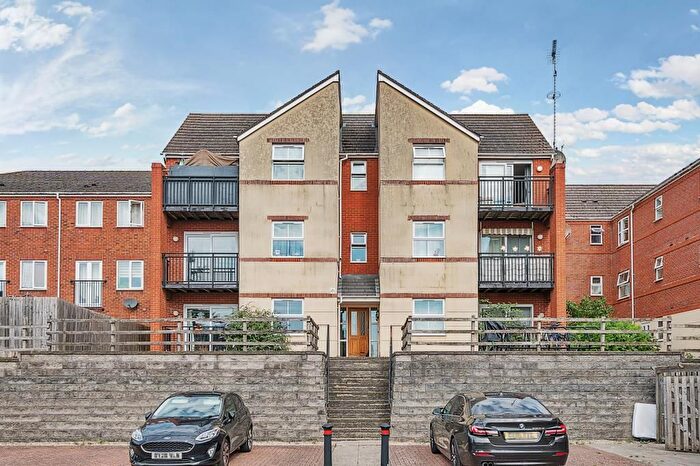 1 Bedroom Flat For Sale In Banbury, Oxfordshire, OX16