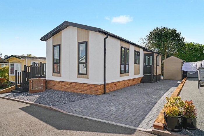 2 Bedroom Park Home For Sale In Off Draycott Road, Draycott, DE72