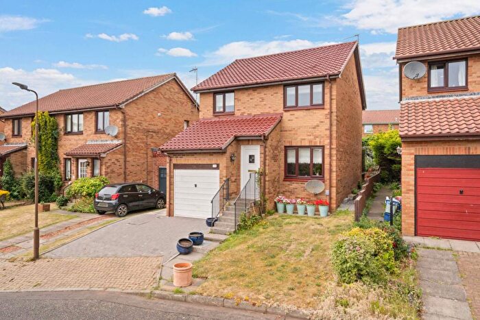 3 Bedroom Detached House For Sale In Kirk Park, Dunbar, EH42