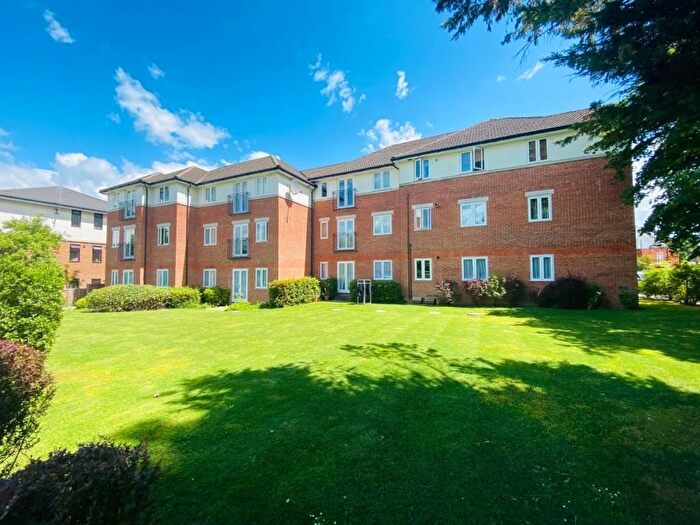 2 Bedroom Flat To Rent In Hide Road, Harrow, Greater London, HA1