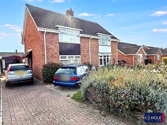 3 Bedroom Semi Detached House For Sale In Chosen Way, Hucclecote, Gloucester, GL3