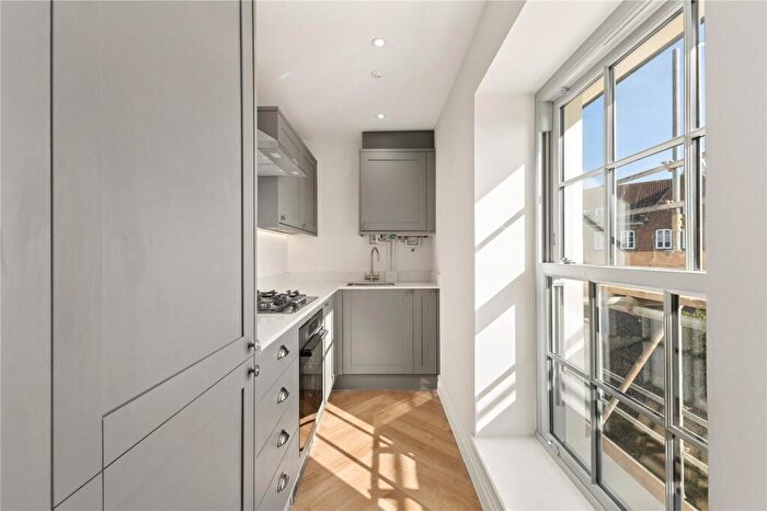 1 Bedroom Apartment For Sale In Flat The Atelier, Upper High Street, Winchester, Hampshire, SO23