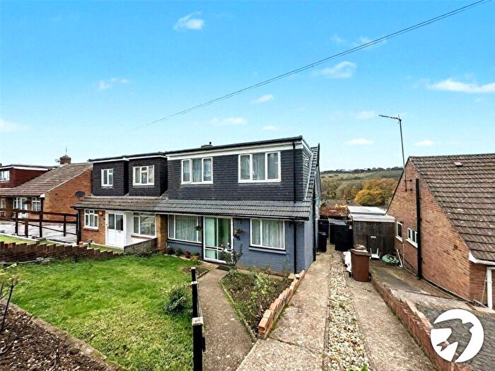 4 Bedroom Semi Detached House For Sale In Carlton Crescent, Chatham, Kent, ME5