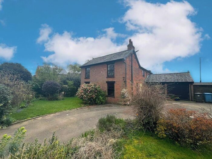 4 Bedroom Detached House For Sale In The Street, Freston, Ipswich, IP9