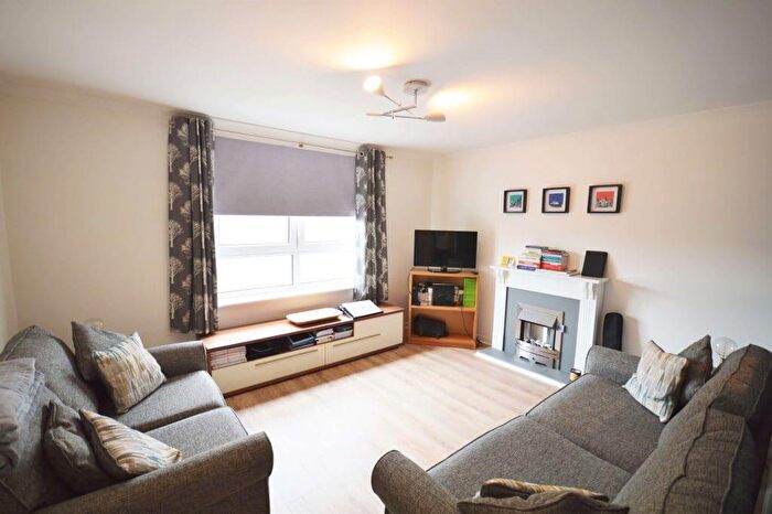 2 Bedroom Flat To Rent In L Bonnington Road, Edinburgh, EH6