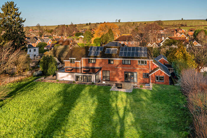 5 Bedroom Detached House For Sale In Winchester Road, Kings Somborne, SO20