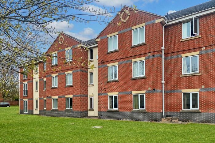 2 Bedroom Flat To Rent In Jackdaw Close, Derby, Derbyshire, DE22