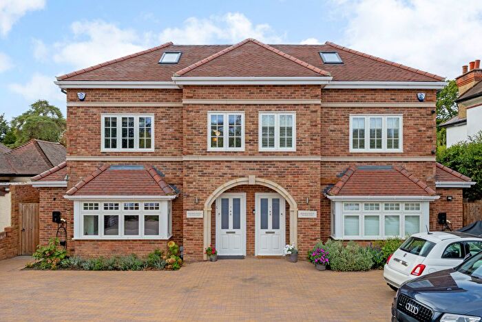 5 Bedroom Semi Detached House For Sale In High Street, Hampton, TW12