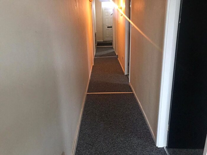 3 Bedroom Flat To Rent In High Street, Stoke-On-Trent, ST6