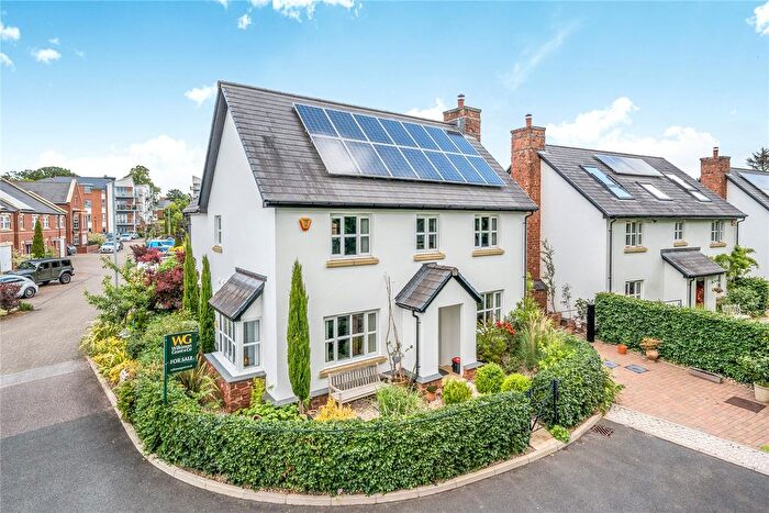 4 Bedroom Detached House For Sale In Exeter, Devon, EX2