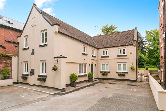 2 Bedroom Flat For Sale In Park Avenue, Mossley Hill, Liverpool, L18