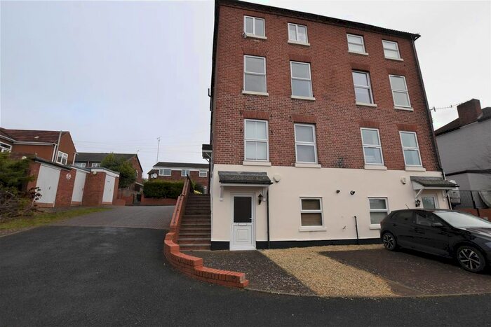2 Bedroom Flat To Rent In Hill Street, Worcester, WR5