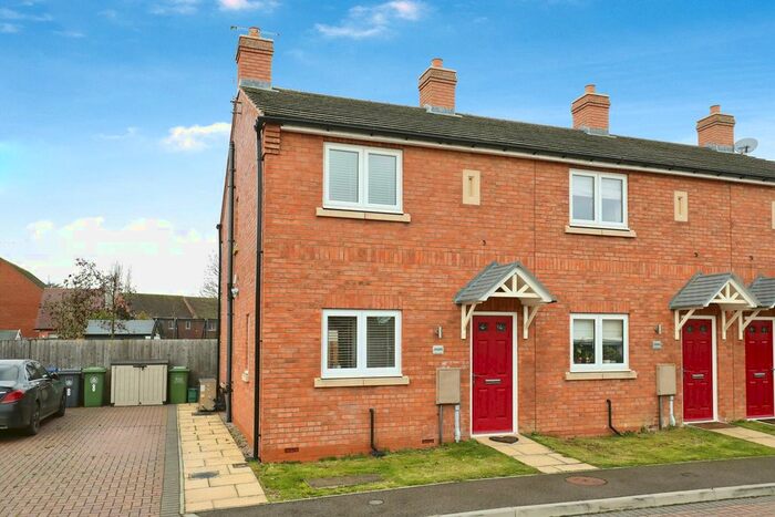 3 Bedroom Semi-Detached House For Sale In Damson Close, Welford On Avon, Stratford-Upon-Avon, Warwickshire, CV37
