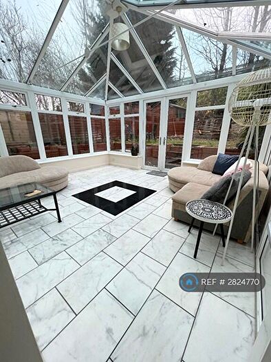 2 Bedroom Semi Detached House To Rent In Bynes Road, Croydon, CR2