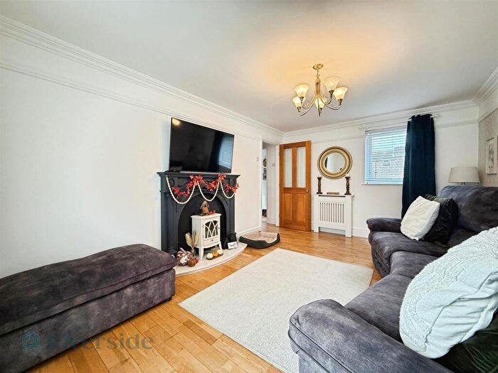 3 Bedroom Terraced House For Sale In Woolsthorpe Grove, Hull, HU7