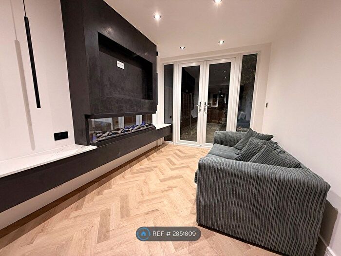 3 Bedroom Terraced House To Rent In Hevelius Close, London, SE10