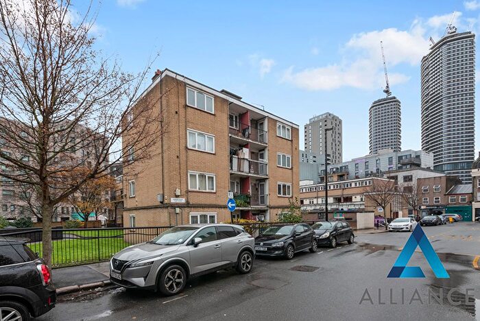2 Bedroom Flat To Rent In Mermaid House, Bazely Street, London, E14