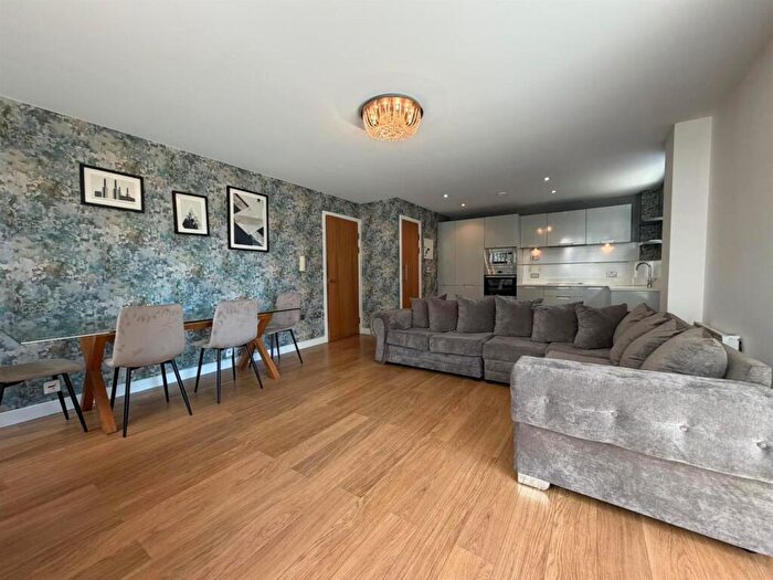 2 Bedroom Apartment To Rent In Masson Place, Hornbeam Way, Manchester, M4