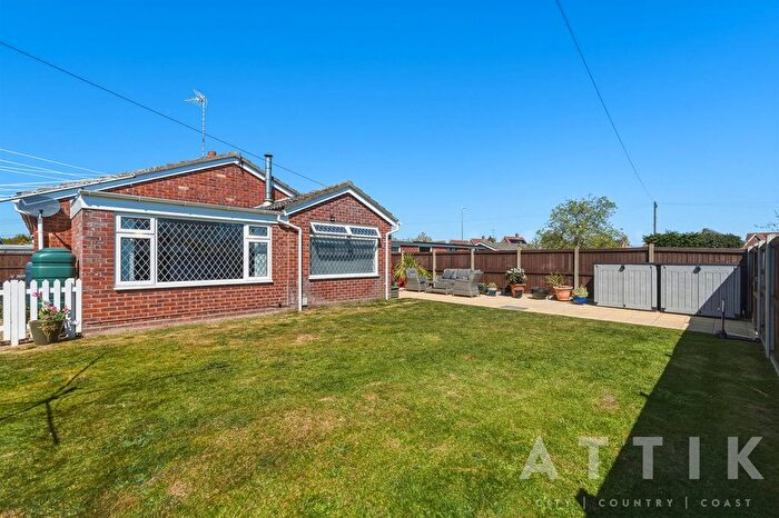 4 Bedroom Detached Bungalow For Sale In St. Michaels Way, Wenhaston, Halesworth, IP19