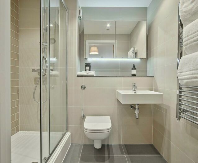 2 Bedroom Apartment To Rent In Holdenhurst Road, Bournemouth, Dorset, BH8