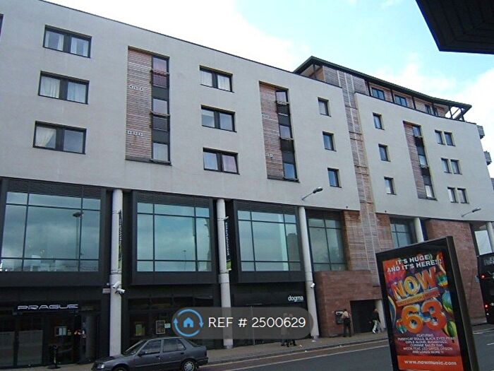 3 Bedroom Flat To Rent In Abbey Court, Coventry, CV1