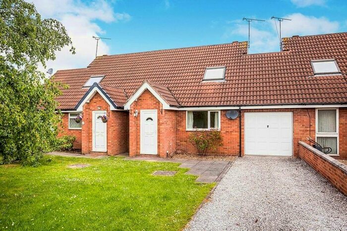 2 Bedroom Semi-Detached House To Rent In Speedwell Close, Huntington, Chester, CH3