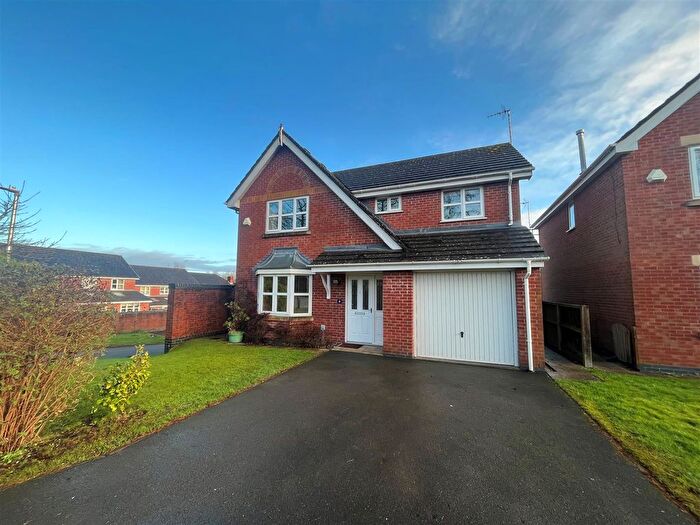 4 Bedroom Detached House To Rent In Whitfield Drive, Macclesfield, SK11