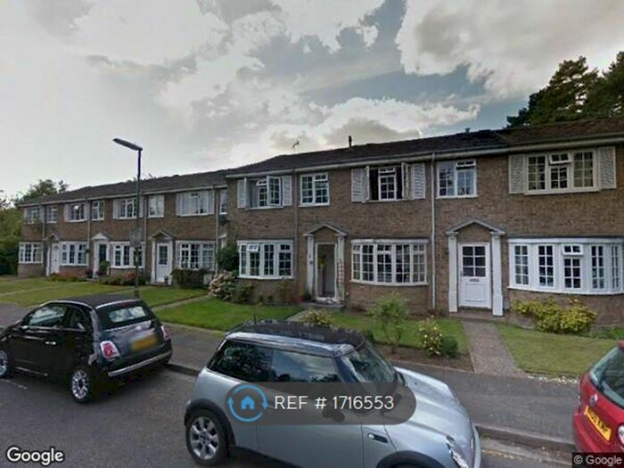 3 Bedroom Terraced House To Rent In Broomhall End, Woking, GU21