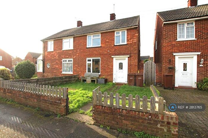 2 Bedroom Semi-Detached House To Rent In Winchester Way, Gillingham, ME8