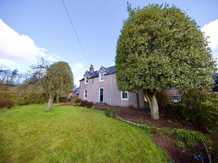 4 Bedroom Detached House To Rent In Spittalburn Farmhouse, Inverarity, Forfar, DD8