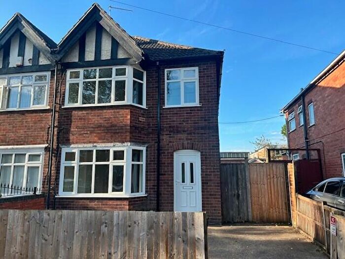 3 Bedroom Semi-Detached House To Rent In Westbury Road, Basford, Nottingham, NG5
